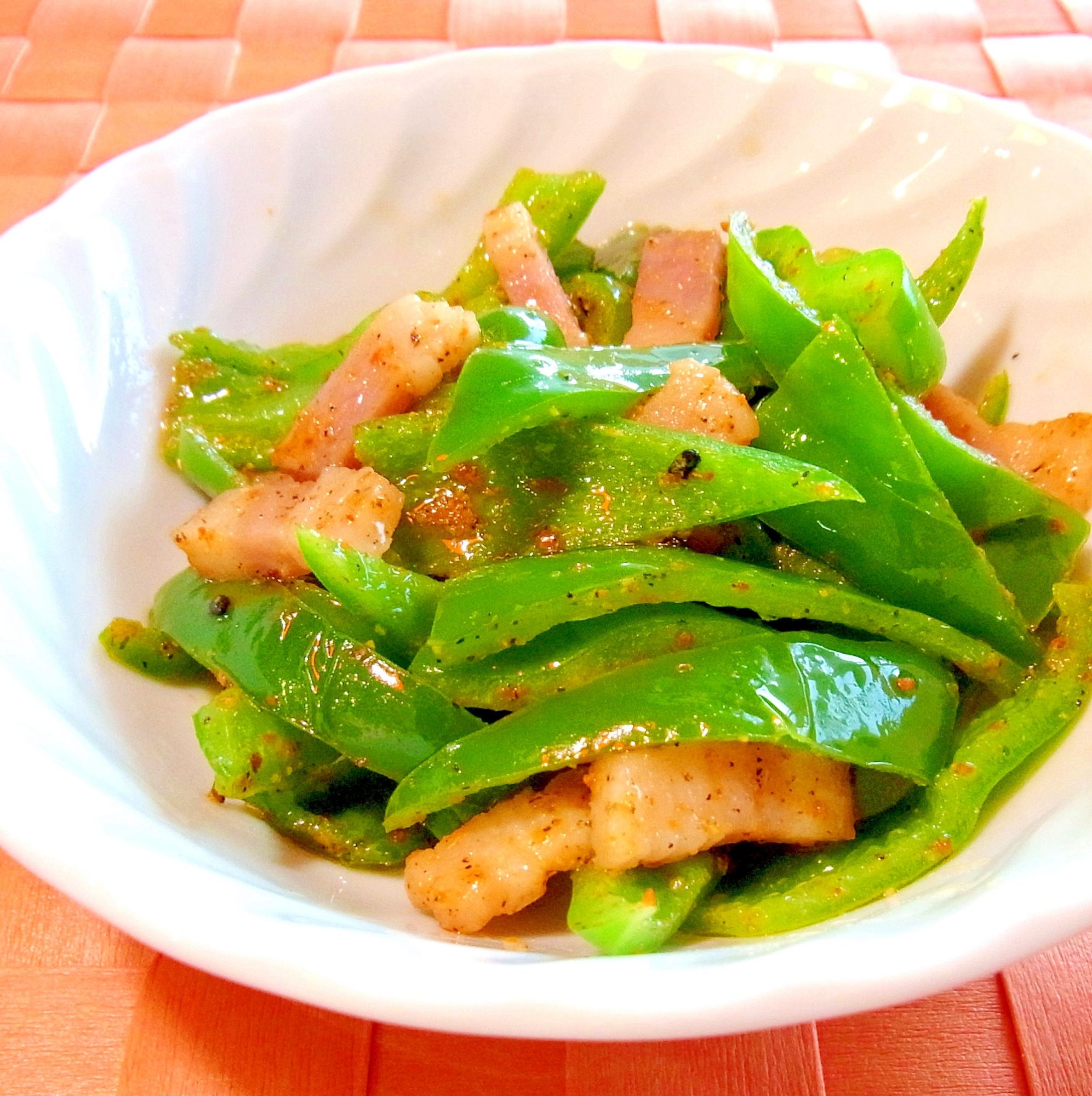 お弁当に ピーマンとベーコンの七味炒め レシピ 作り方 By メリッコ 楽天レシピ