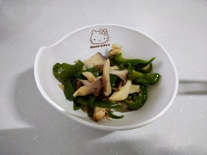 ポイントはかつお節♡エリンギとピーマンのおかか炒め