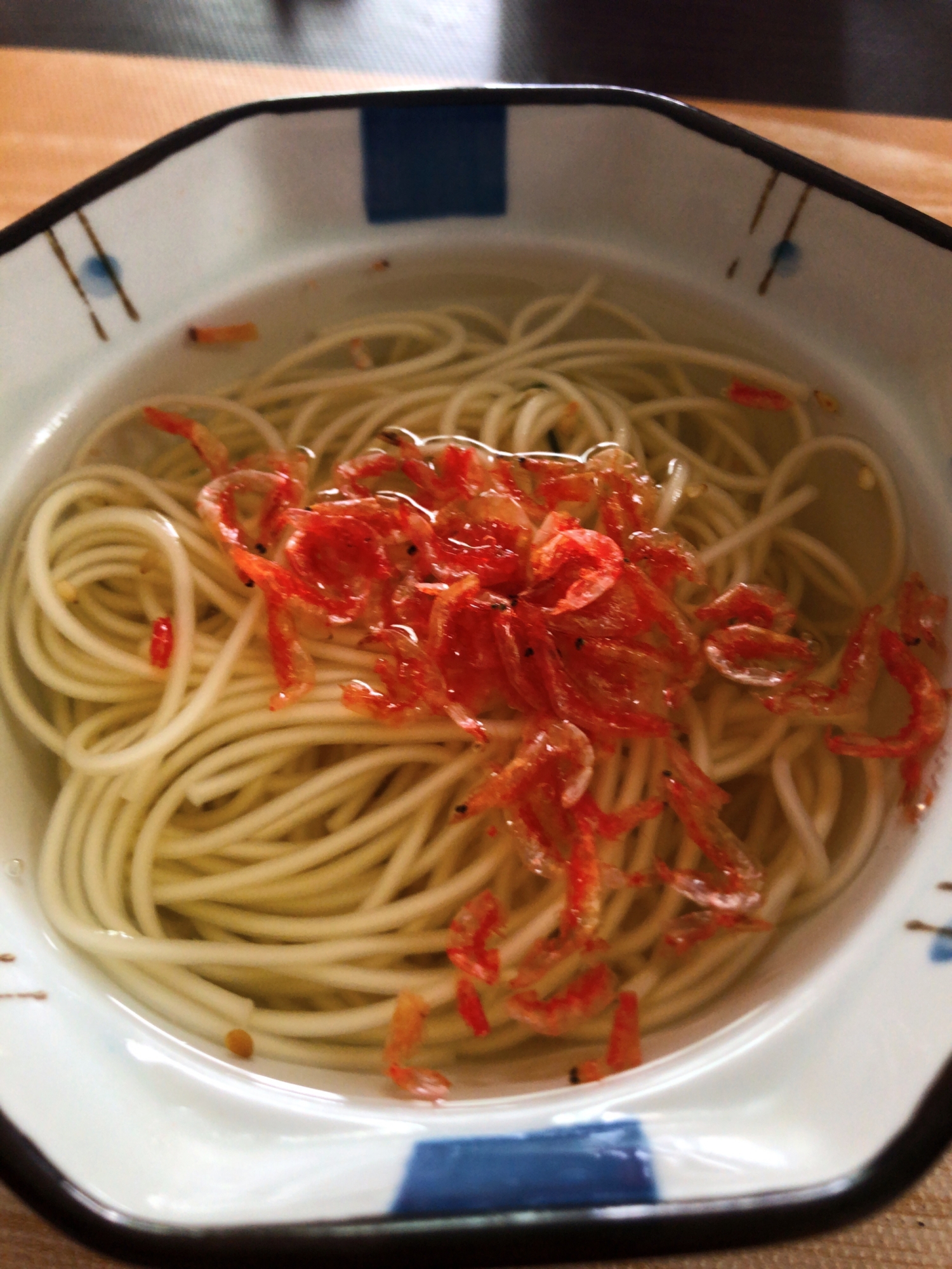 白だし香る桜えびのにゅうめん