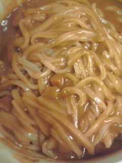 暑くなって何食べようかな～っと頭に浮かんだのがカレーうどん＾＾レトルトカレーで美味しいカレーうどん出来ました＾＾美味しかったです＾＾