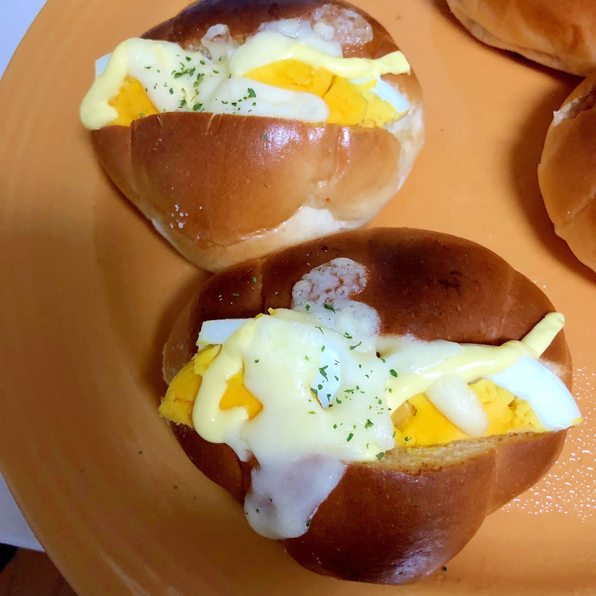 ゆで卵とチーズのホットドッグ☆