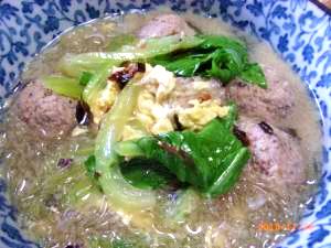 レンコン入り肉団子と、青梗菜のスープ