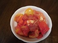 揚げ肉団子とパプリカのトマトスープ
