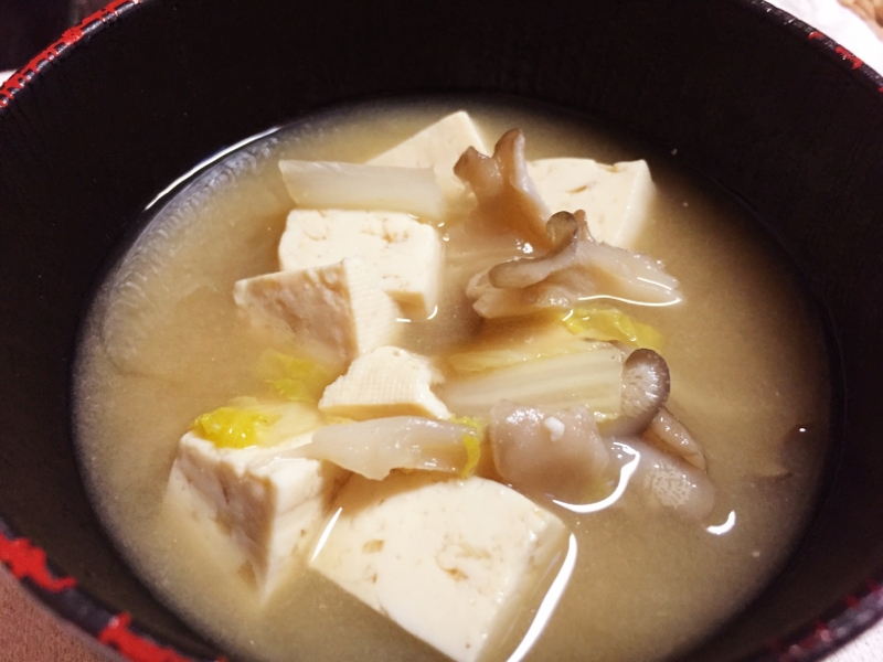 白菜&マイタケ&豆腐の味噌汁