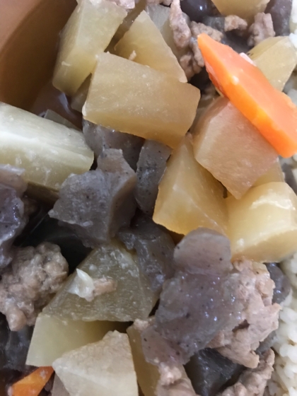 洋風味付け！鶏肉とこんにゃくの煮物