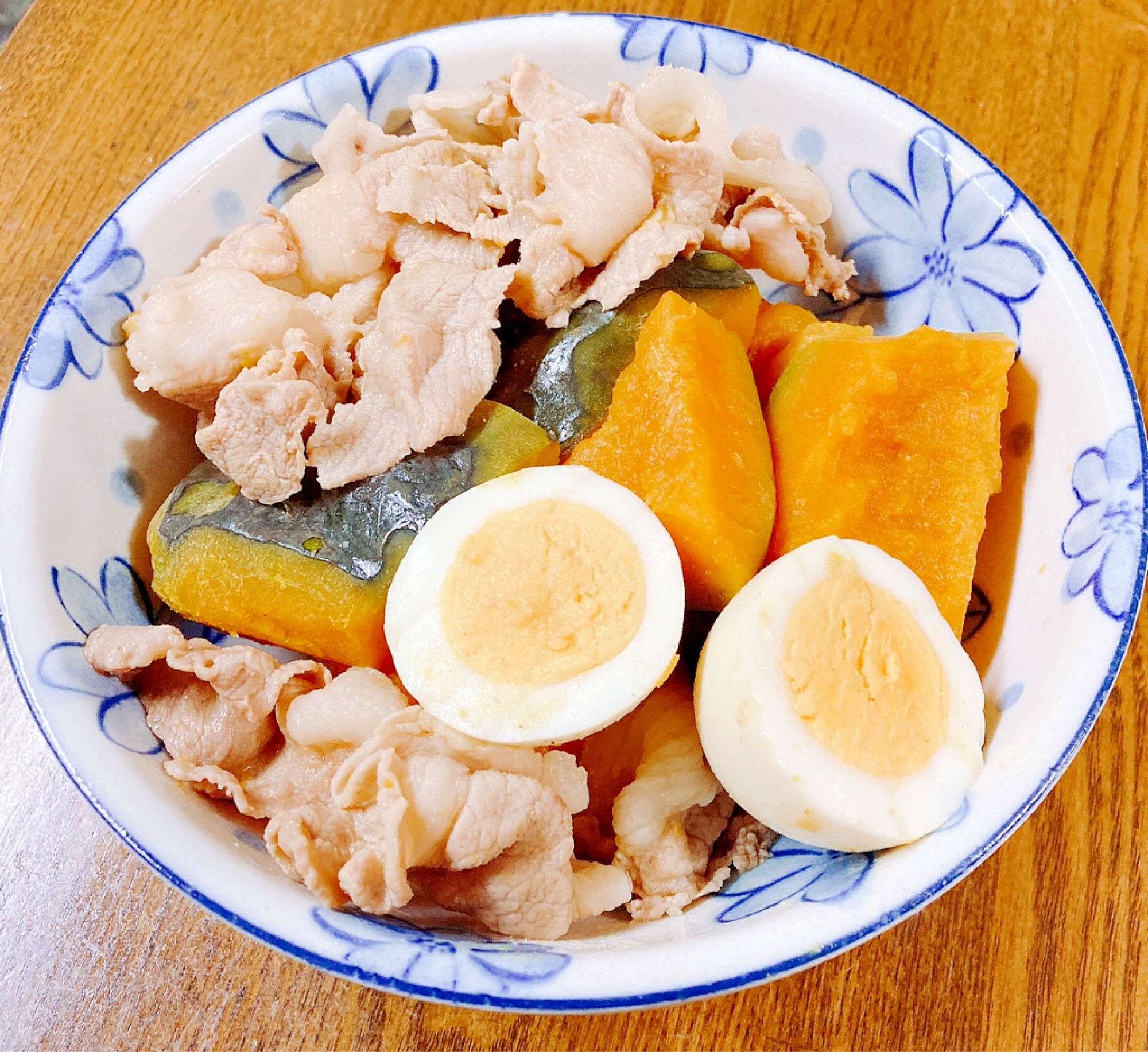 南瓜と豚肉とゆで卵の味噌煮