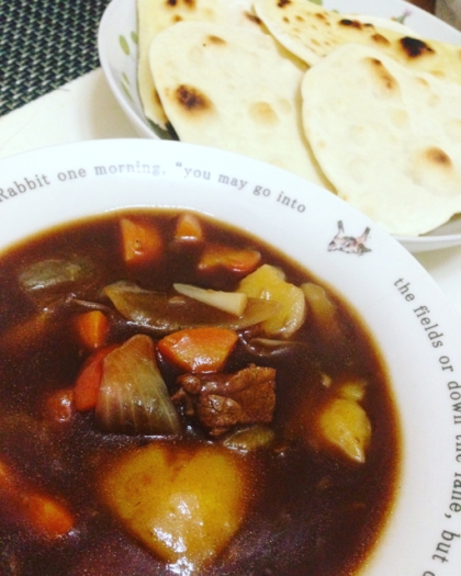 作りました！子供も喜んでビーフシチューと食べました。