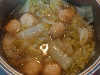 肉団子と白米のコンソメ生姜スープ