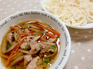 素朴な味♪あったかそうめん