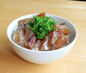 飛び魚の漬け丼