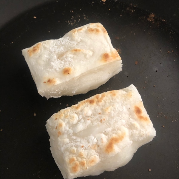 フライパンで お餅の焼き方 レシピ 作り方 By 早希7879 楽天レシピ フライパンで お餅の焼き方 レシピ 作り方 By 早希7879 楽天レシピ
