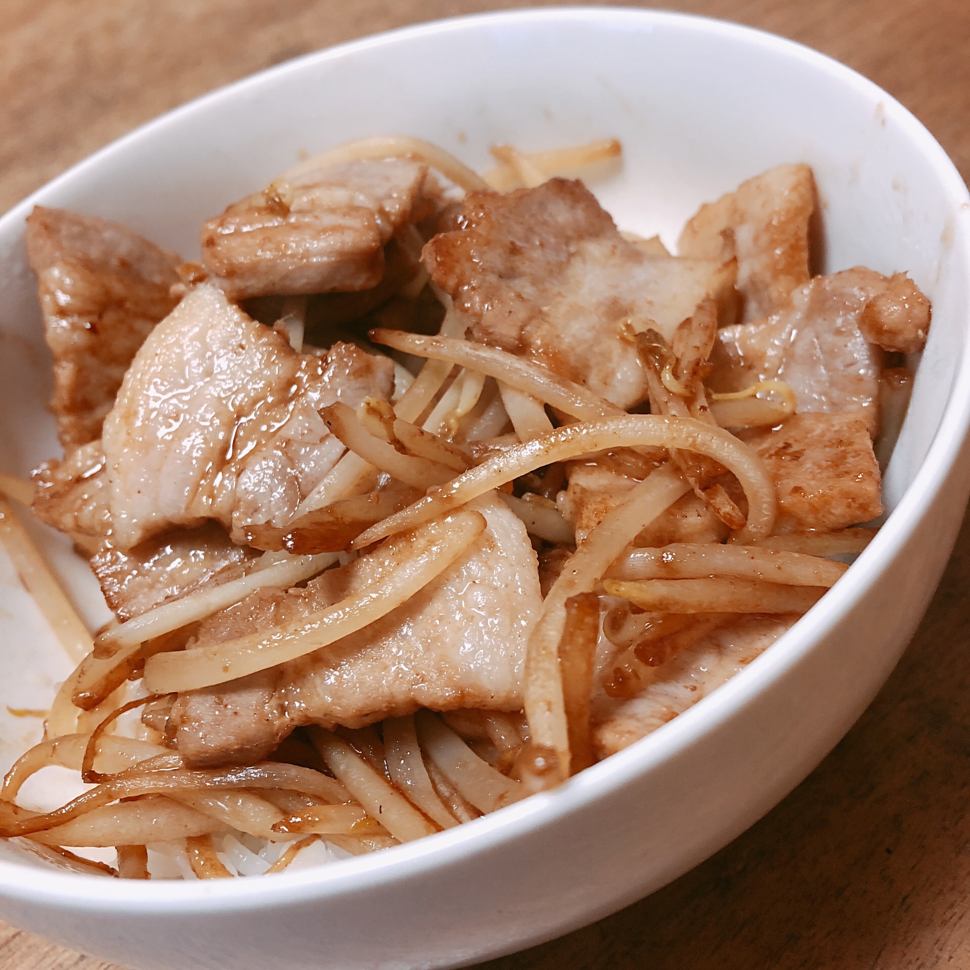 豚バラもやし丼