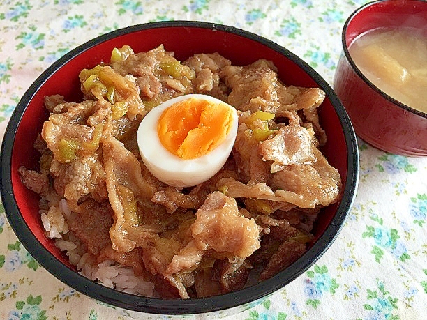 豚こま肉で☆スタミナ豚丼