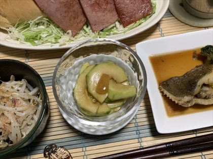 摘果メロン☆ニンニク醤油漬け