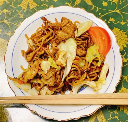 玉ねぎの甘みが美味しい焼きそば