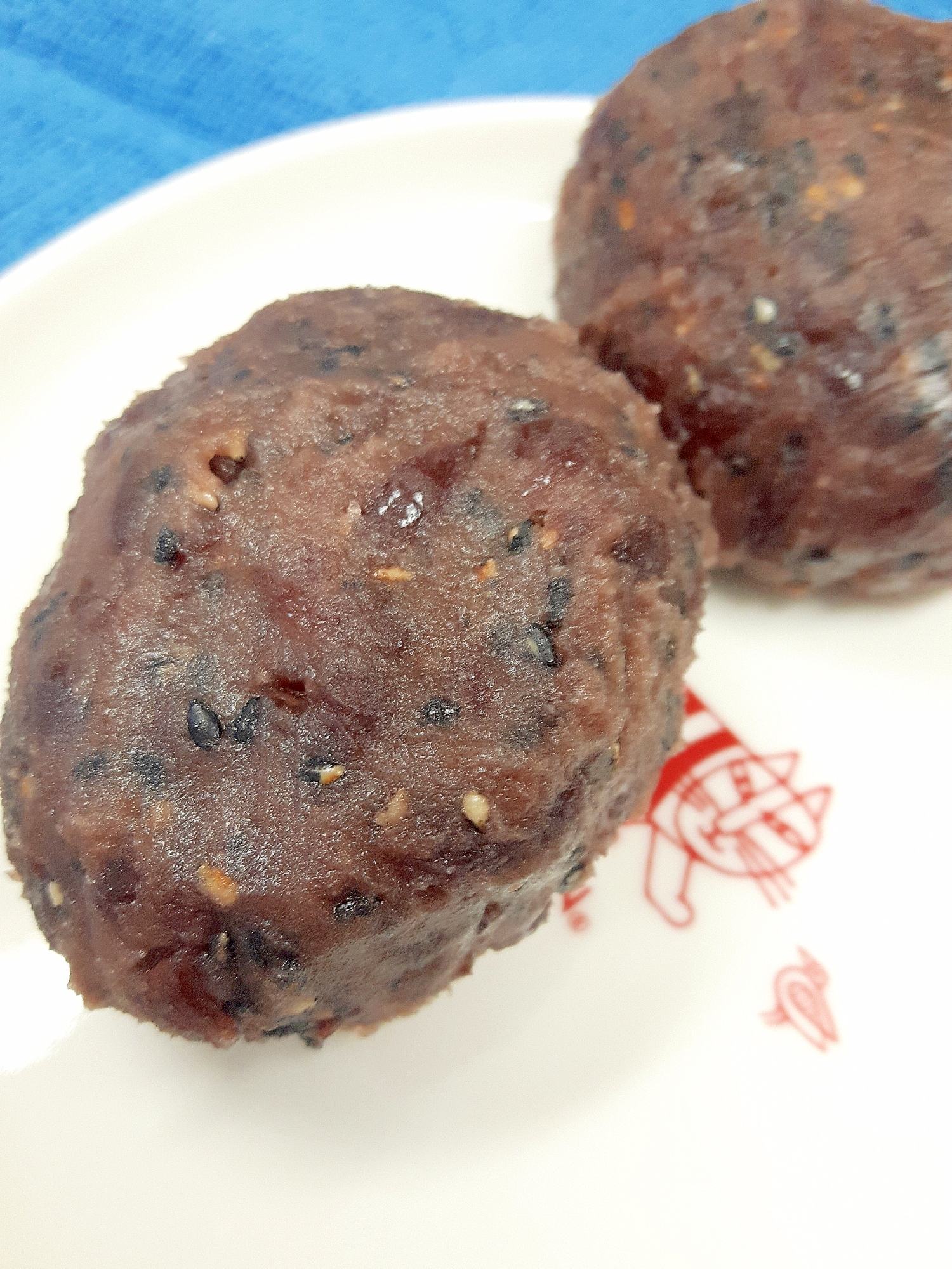 市販のあんこで簡単和菓子 黒ゴマあんおはぎ レシピ 作り方 By Acchan66 楽天レシピ 市販のあんこで簡単和菓子 黒ゴマあんおはぎ レシピ 作り方 By Acchan66 楽天レシピ