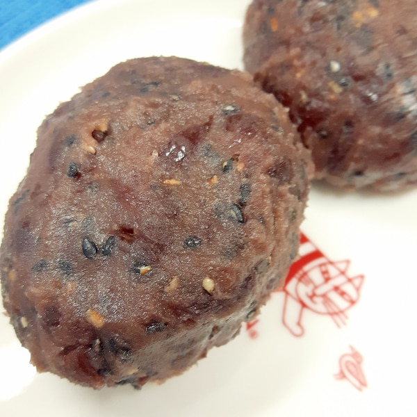 市販のあんこで簡単和菓子 黒ゴマあんおはぎ レシピ 作り方 By Acchan66 楽天レシピ 市販のあんこで簡単和菓子 黒ゴマあんおはぎ レシピ 作り方 By Acchan66 楽天レシピ