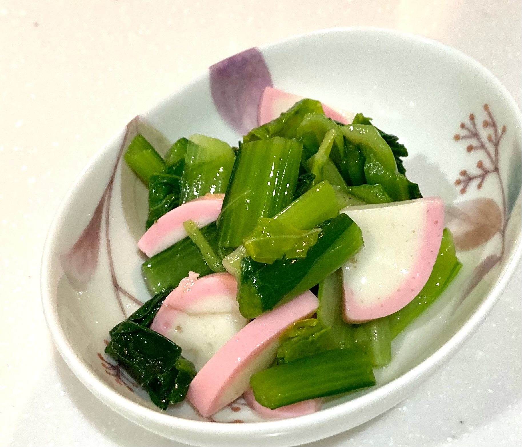 小松菜とかまぼこの和え物