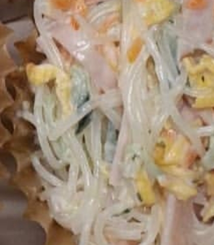 ハムときゅうりの春雨サラダ