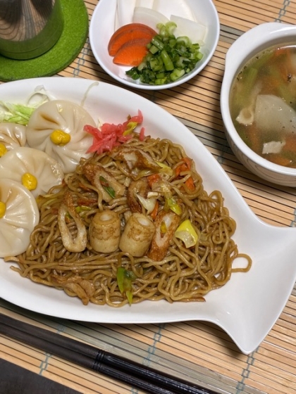 もやしと人参とちくわの焼きそば