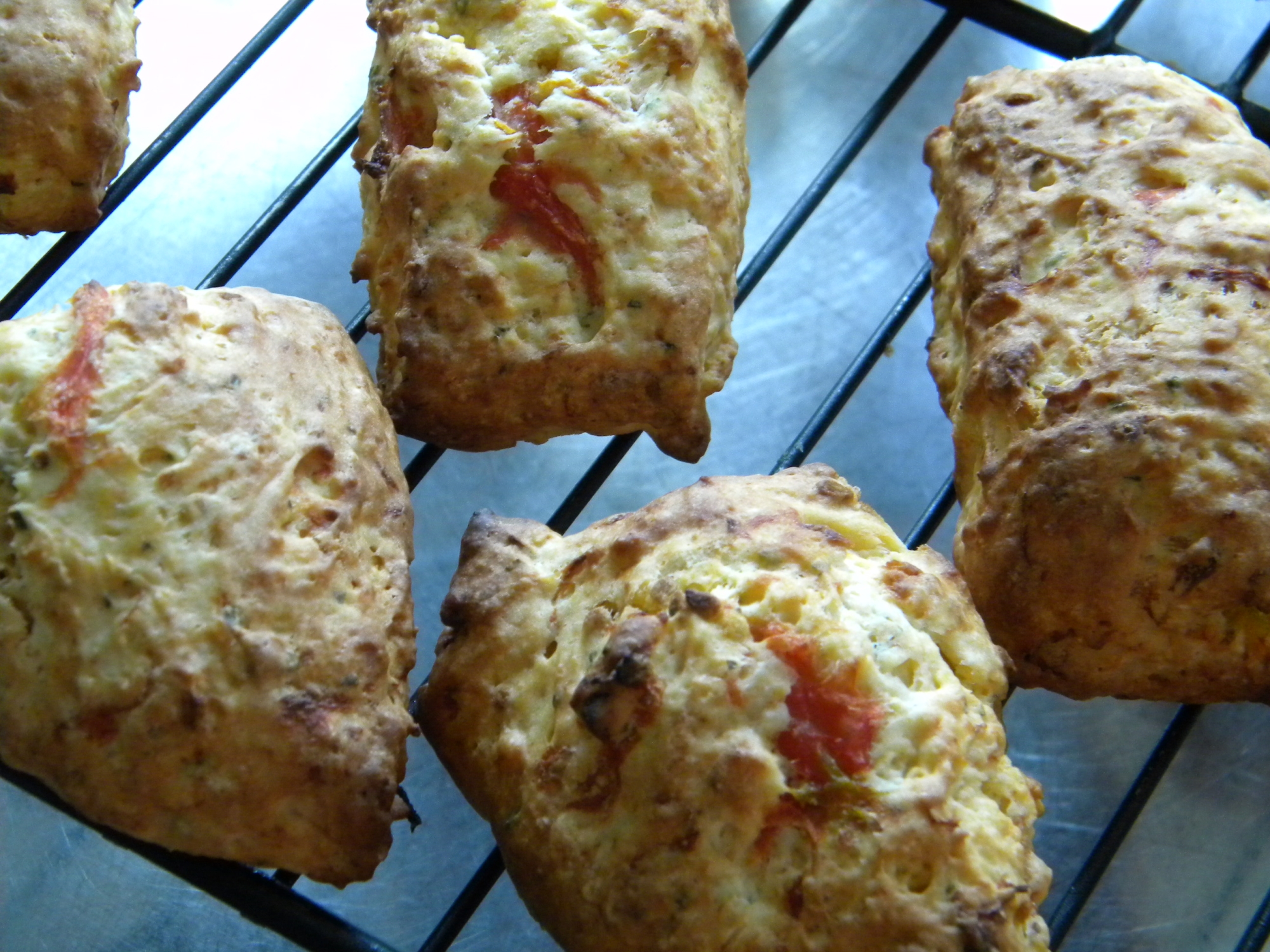 トマトピューレのホットビスケット レシピ 作り方 By コットンチューリップ 楽天レシピ