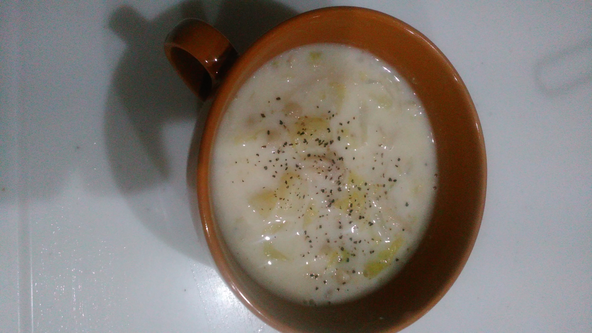 自然のとろみで温まる!真っ白野菜スープ