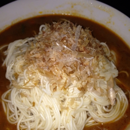 残ったカレーで作りました！
とても美味しかったです。
余った素麺の処理に最適ですね。