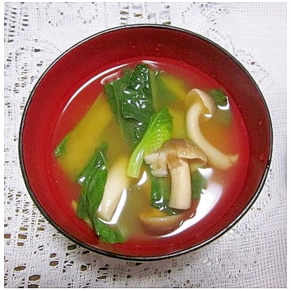 小松菜としめじの冷やし味噌汁