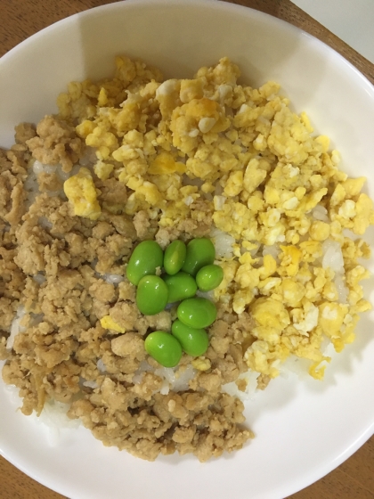 鶏そぼろ丼