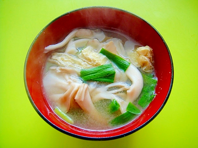 舞茸と油揚げニラの味噌汁