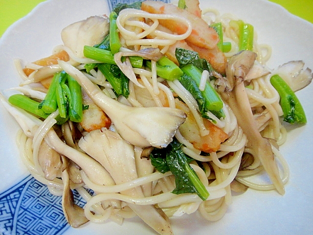 菜の花と舞茸さつま揚げの焼きうどん