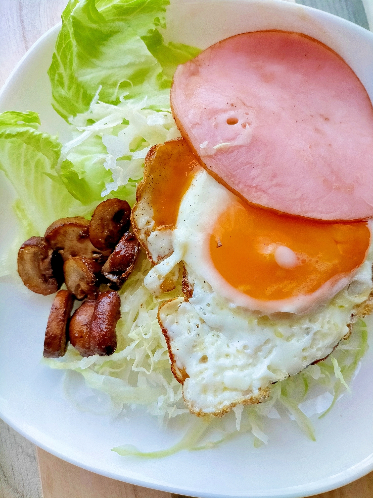 朝食の付け合わせ!缶詰のマッシュルーム炒め