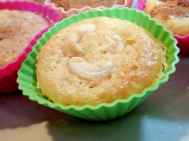 カシューナッツのマーマレードカップケーキ