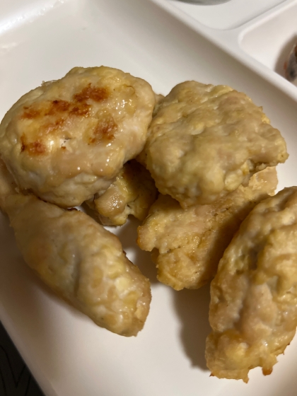 丸めて焼くだけ！お豆腐チキンナゲット