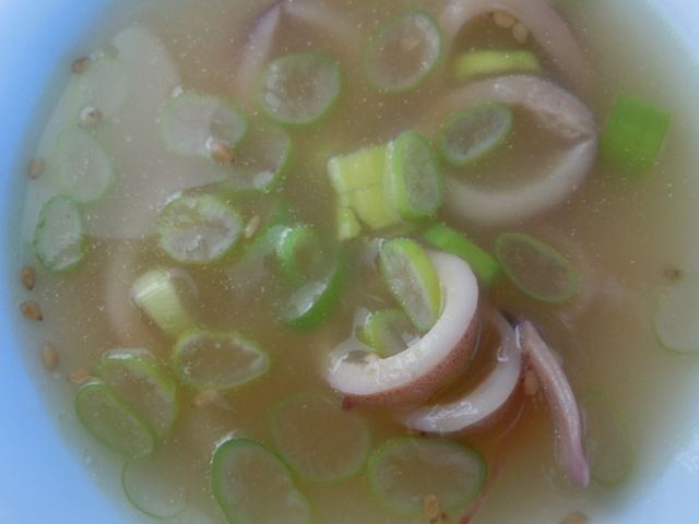 イカの中華スープ