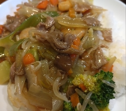ストック野菜をたくさん入れて作りました。とっても美味しかったです。また作ります♪レシピありがとうございました(*^^*)