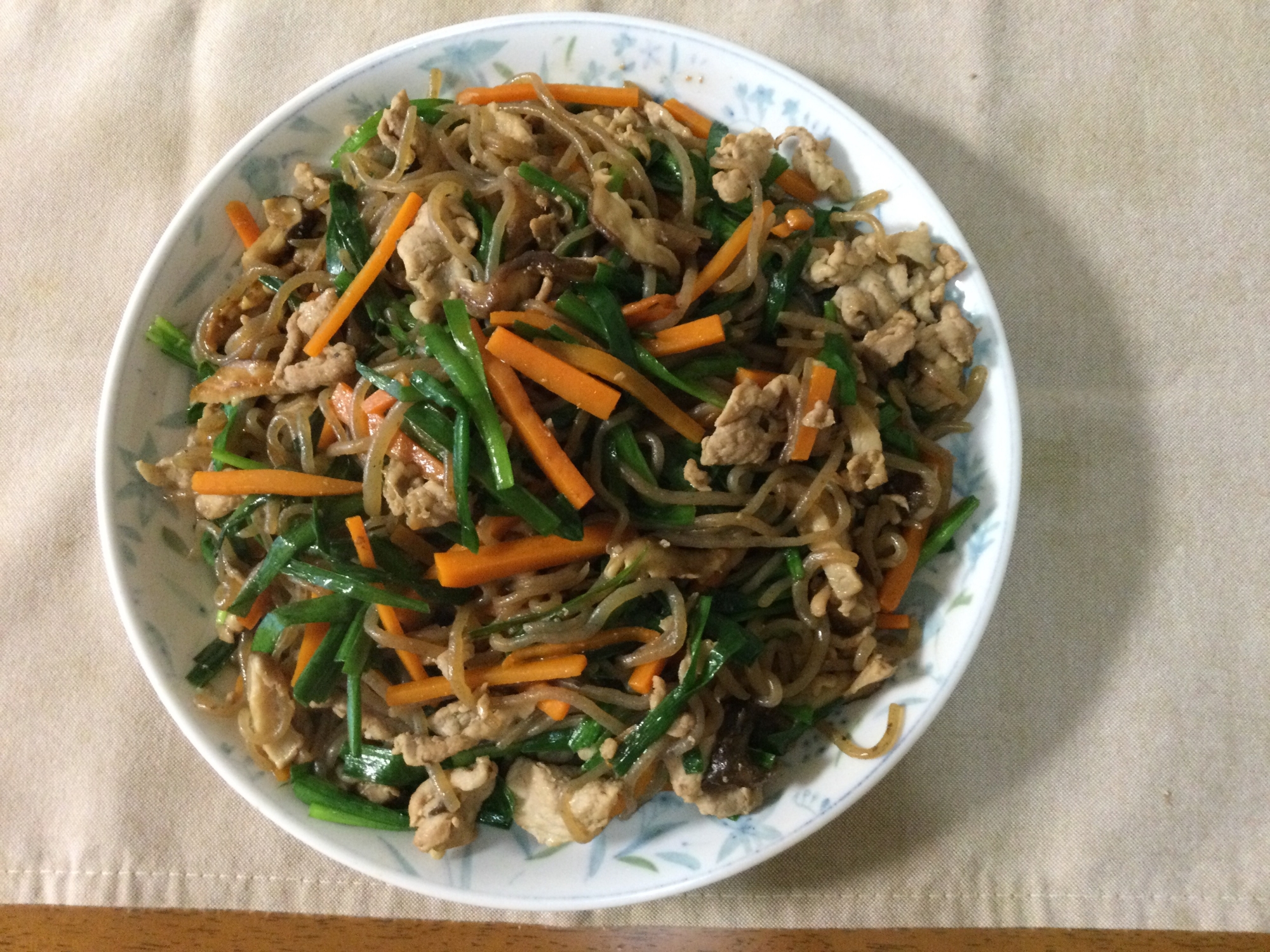 糸こんにゃくと豚肉、野菜炒め