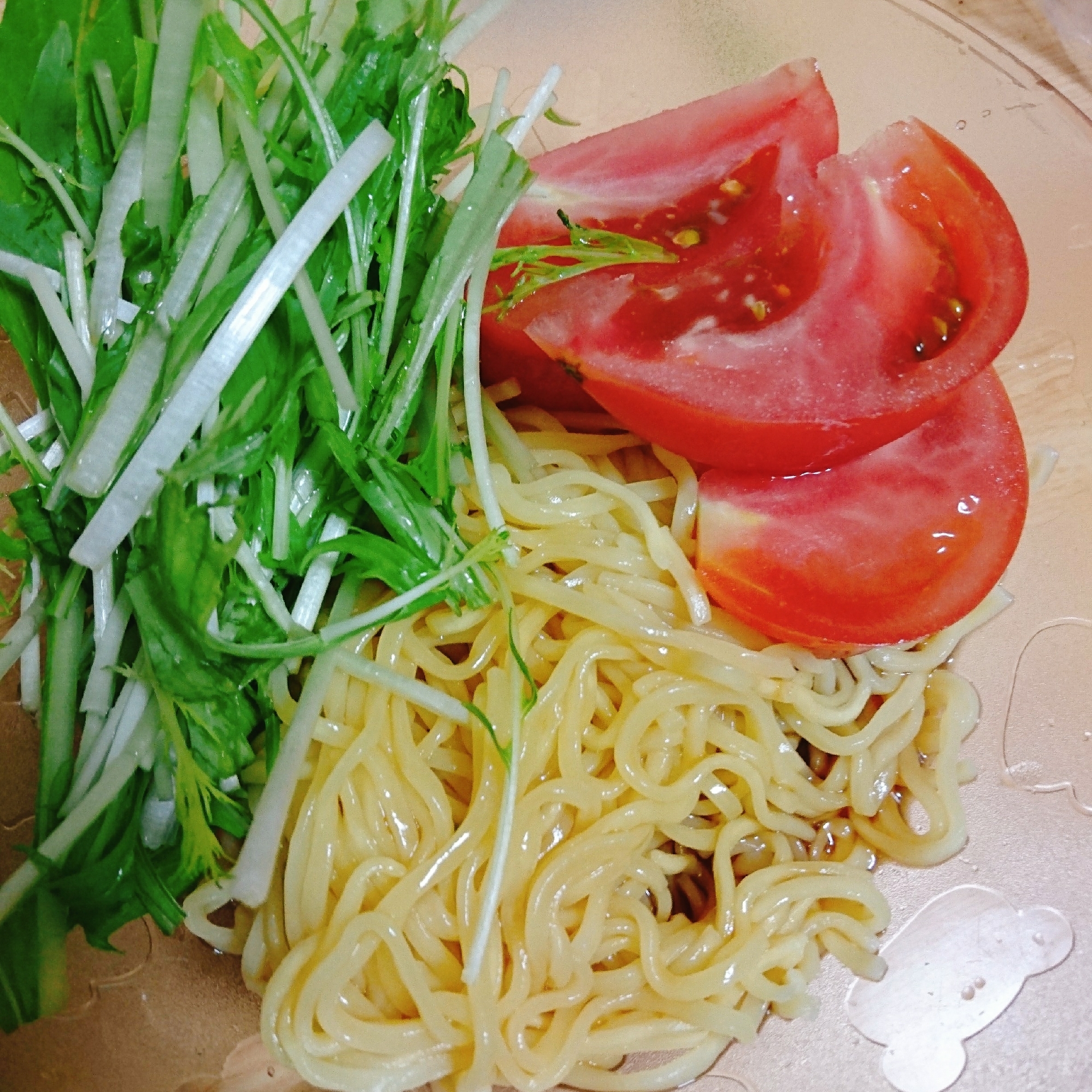 しゃきしゃき水菜とトマトの冷やし中華