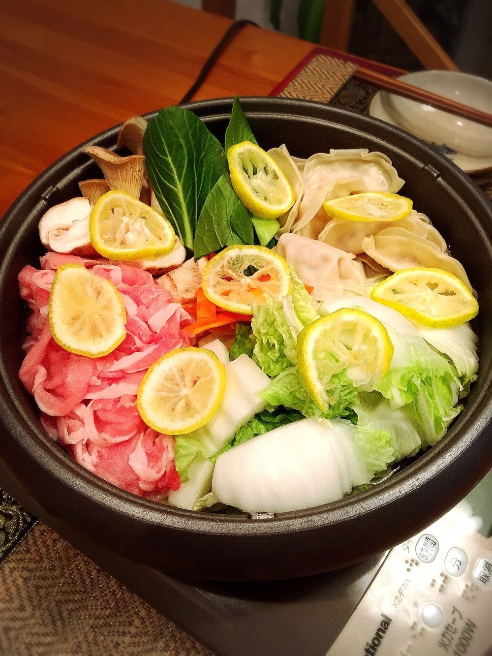 コレで市販の鍋つゆ要らず!絶品♡ゆず塩鍋