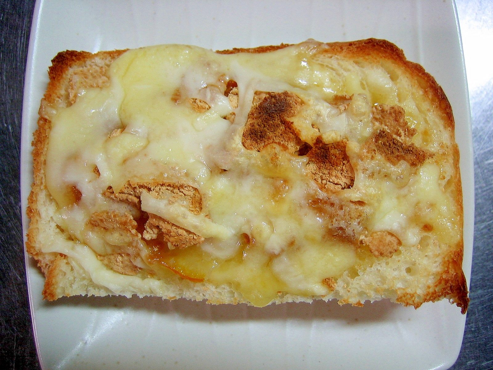 玄米フレーク＆マーマレード＆きな粉のチーズトースト