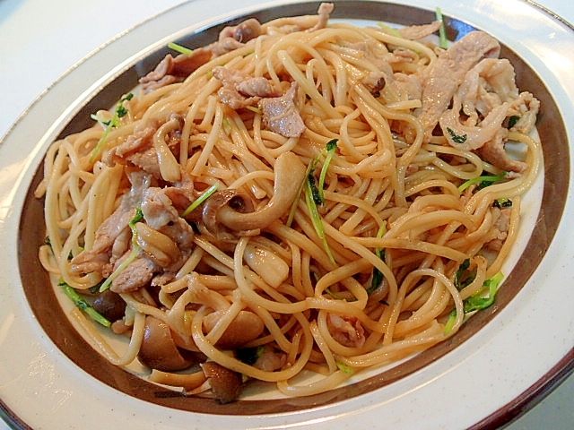 グルメのたれで　豚・しめじ・豆苗の焼き素麺♬