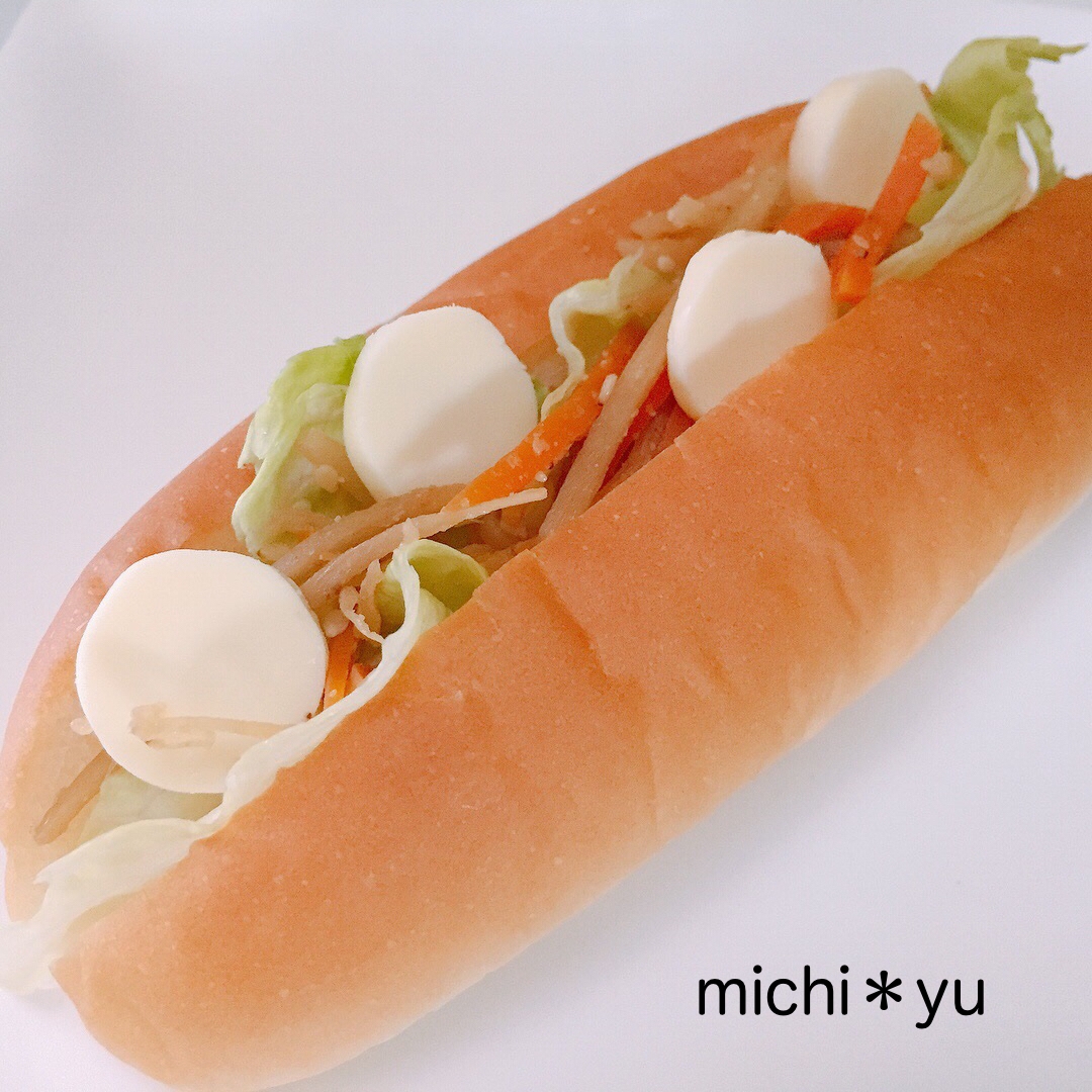 きんぴらリメイク きんぴらチーズのコッペパンサンド レシピ 作り方 By Michi Yu 楽天レシピ きんぴらリメイク きんぴらチーズのコッペパンサンド レシピ 作り方 By Michi Yu 楽天レシピ