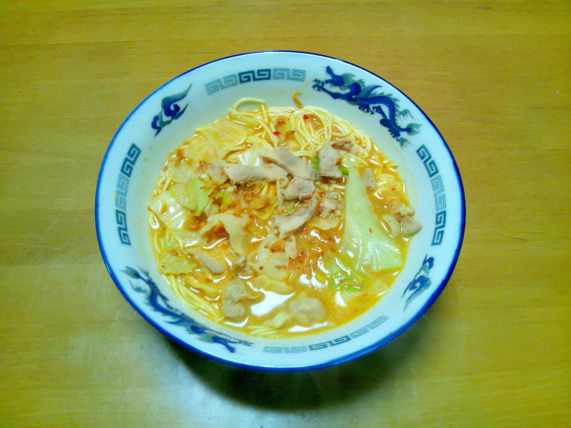 干しエビのだしの四川風ラーメン