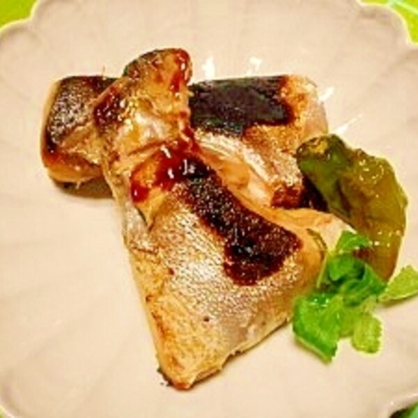 フライパンで焼く かんぱちのアラ味噌粕漬け レシピ 作り方 By ブルーボリジ 楽天レシピ フライパンで焼く かんぱちのアラ味噌粕漬け レシピ 作り方 By ブルーボリジ 楽天レシピ