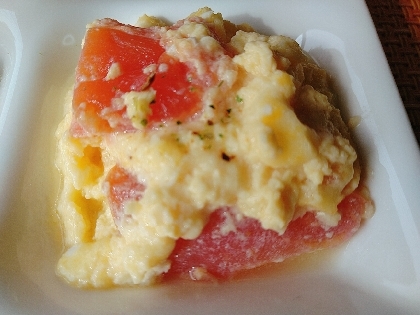 ハソニ様おはようございます♪オシャレで簡単に出来るレシピが多いですね!完熟トマトがあったので参考にさせていただきました☘卵チーズベーコンで朝から幸せです^o^♡
