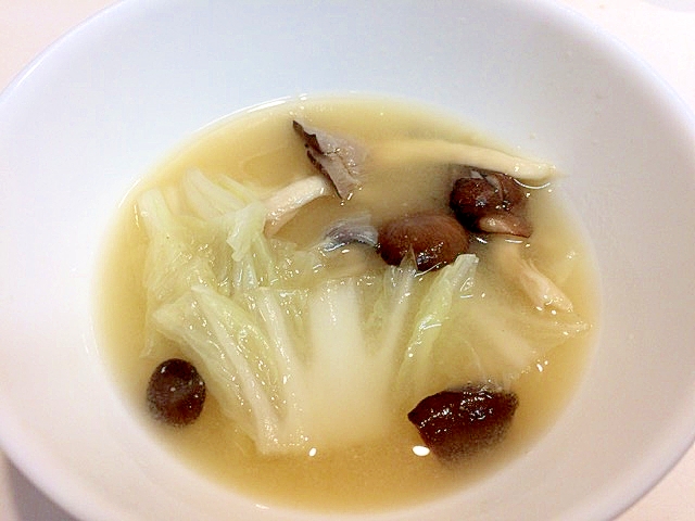 香り良いです ヒラタケと白菜のお味噌汁 レシピ 作り方 By アボカドプリン 楽天レシピ 香り良いです ヒラタケと白菜のお味噌汁 レシピ 作り方 By アボカドプリン 楽天レシピ