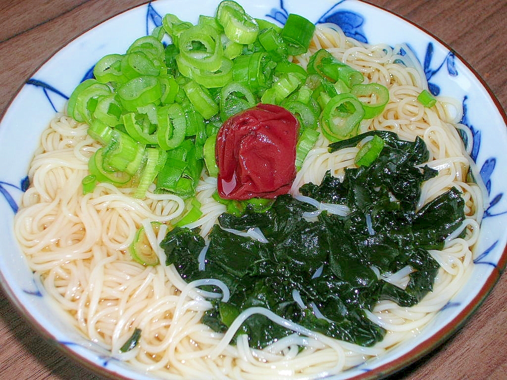 梅風味のさっぱりそうめん♪