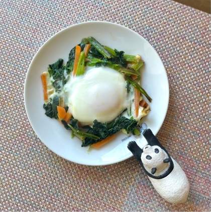 一気に作る！簡単！ほうれん草の目玉焼きソテー