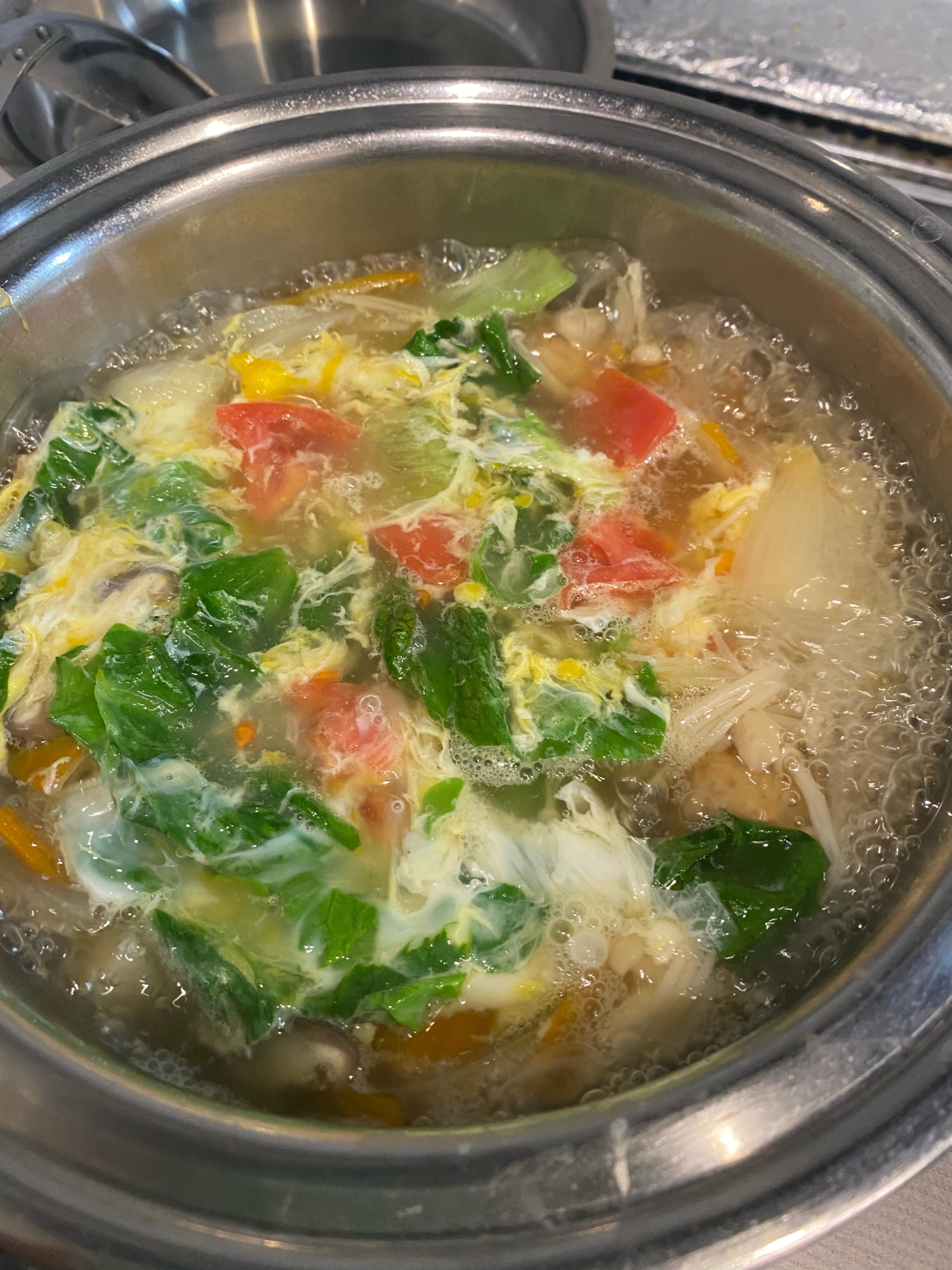 野菜の旨味がたっぷり❣️ふんわり卵と肉団子のスープ