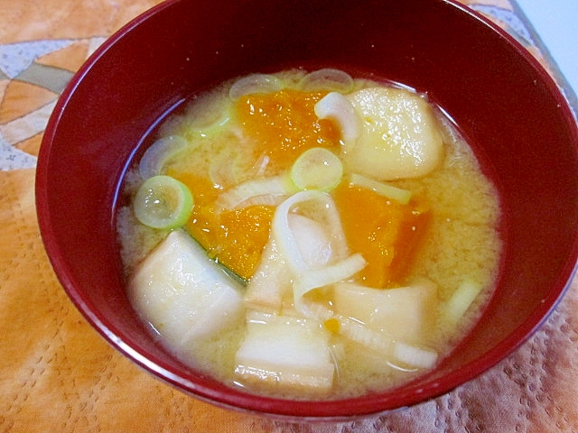 かぼちゃ・麩・長葱の味噌汁